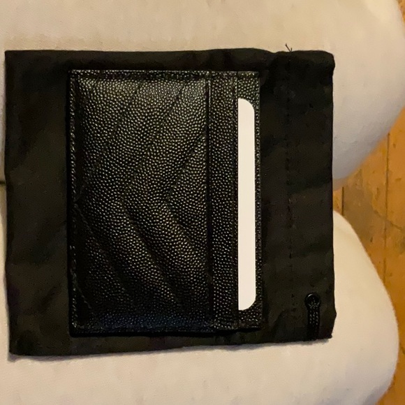 YSL CASSANDRE MATELASSÉ CARD CASE GRAIN DE POUDRE EMBOSSED LEATHER - Picture 2 of 6